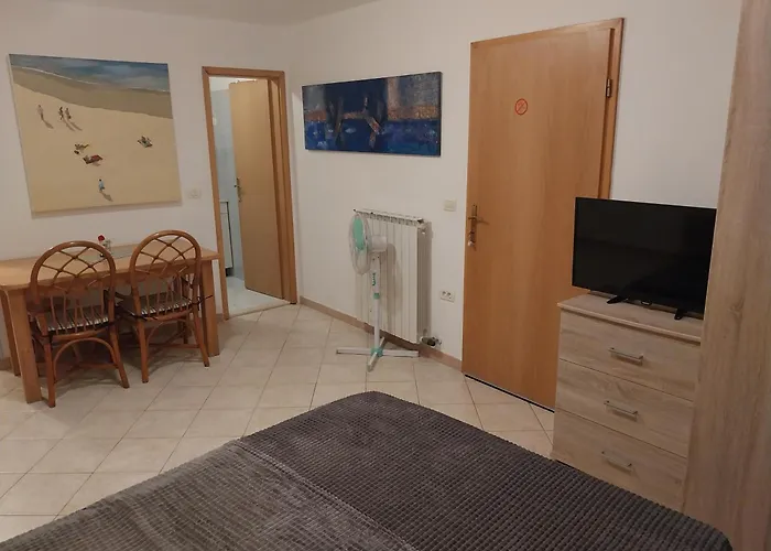 App Metka Πανσιόν *