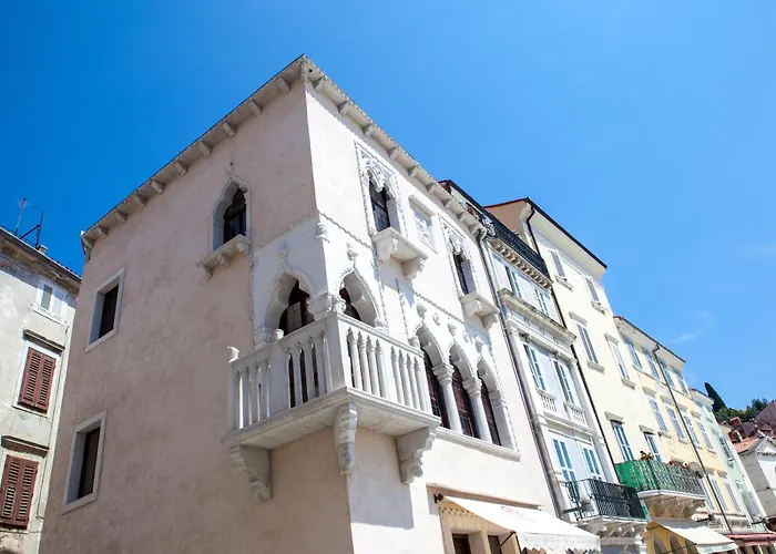 App Metka Πανσιόν *