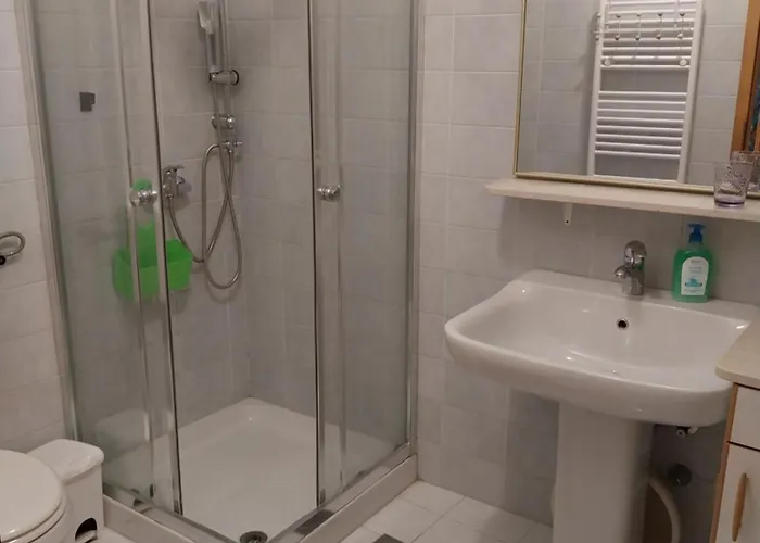 App Metka 招待所 皮兰